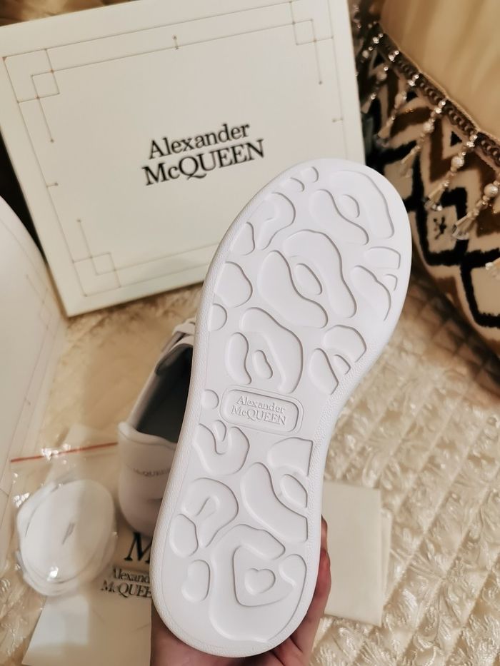 Alexander Mcqueen Couple Shoes AMS00009